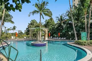 19501 W Country Club Dr, Aventura, FL 33180 - Photo 9