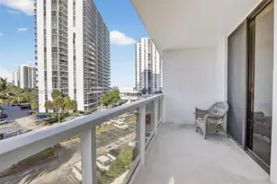 20281 E Country Club Dr, Aventura, FL 33180 - Photo 45