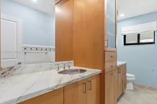 21151 NE 22nd Ct, Miami, FL 33180 - Photo 31