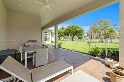 5292 S Sterling Ranch Cir, Davie, FL 33314 - Photo 37