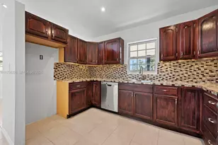18901 SW 59th St, Southwest Ranches, FL 33332 - Photo 15