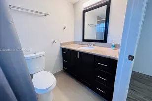 7060 NW 173rd Dr, Hialeah, FL 33015 - Photo 9