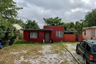 2650 Grant St, Hollywood, FL 33020 - Photo 1