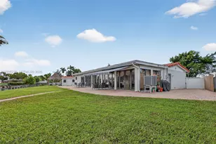 17841 NW 84th Ct, Hialeah, FL 33015 - Photo 53