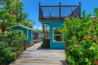 715 E Caribbean Dr E, Lower Keys, FL 33042 - Photo 15