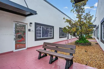 Full-Service Beauty Salon For Sale in Doral, Doral, FL 33172 - Photo 15