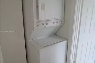 8043 Lagos De Campo Blvd, Tamarac, FL 33321 - Photo 21