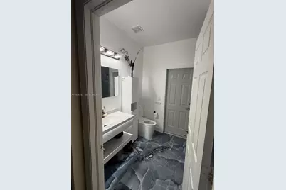 685 SE 37th Pl, Homestead, FL 33033 - Photo 11