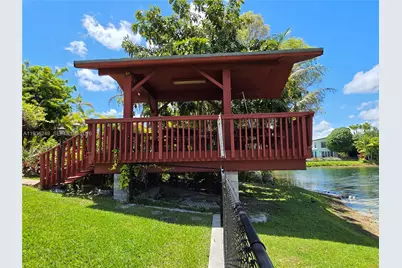 14545 SW 75th St, Miami, FL 33183 - Photo 11