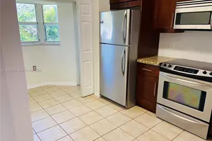 2173 NW 78th Ave, Pembroke Pines, FL 33024 - Photo 7