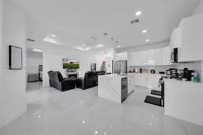 1112 Clark Ave, Lehigh Acres, FL 33972 - Photo 9