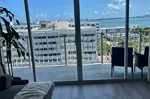 7601 E Treasure Dr, North Bay Village, FL 33141 - Photo 23