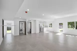 7902 SW 67th Ave, South Miami, FL 33143 - Photo 5