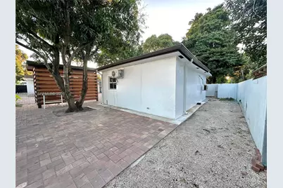 1211 W 34th St #Back, Hialeah, FL 33012 - Photo 9