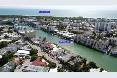 7927 Crespi Blvd #1, Miami Beach, FL 33141 - Photo 9