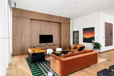 11 NE 6th St #2005, Miami, FL 33132 - Photo 51