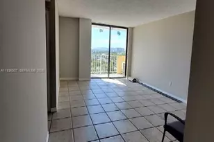 [Address not provided], North Miami, FL 33181 - Photo 13