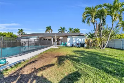 610 NW 16th St, Homestead, FL 33030 - Photo 17