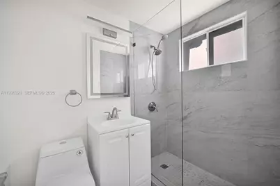 4730 Pine Tree Dr #14, Miami Beach, FL 33140 - Photo 15