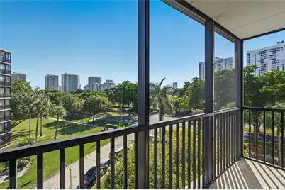 3401 N Country Club Dr #519, Aventura, FL 33180 - Photo 1