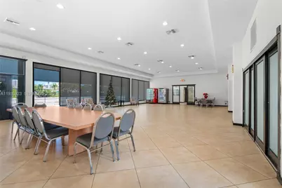 3401 N Country Club Dr #519, Aventura, FL 33180 - Photo 31