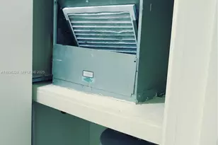 1864 NE 46th St, Fort Lauderdale, FL 33308 - Photo 9