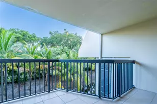 20347 W Country Club Dr, Aventura, FL 33180 - Photo 15