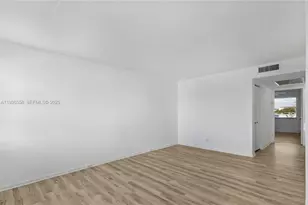 3030 Lincoln B, Boca Raton, FL 33434 - Photo 7