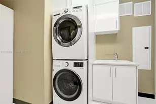 15811 Collins Ave, Sunny Isles Beach, FL 33160 - Photo 5