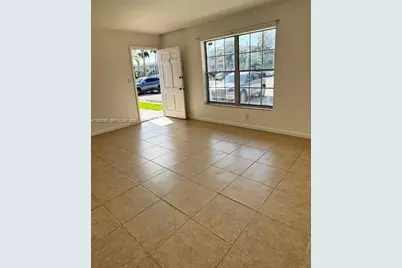 7851 Dunham Blvd #5, Miami, FL 33138 - Photo 7