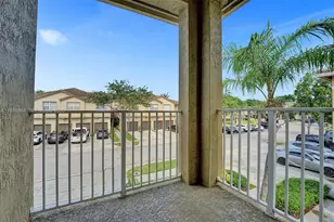 4301 SW 131st Ln, Miramar, FL 33027 - Photo 5