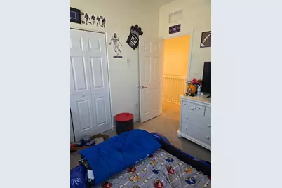 3368 W 105th Ter, Hialeah, FL 33018 - Photo 11