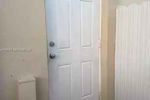 11501 SW 122nd Ave, Miami, FL 33186 - Photo 9