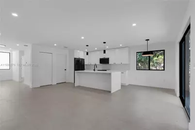 6421 SW 59th Ave, South Miami, FL 33143 - Photo 7