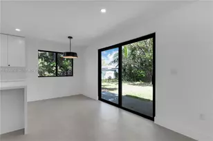 6421 SW 59th Ave, South Miami, FL 33143 - Photo 11