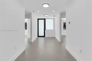 6421 SW 59th Ave, South Miami, FL 33143 - Photo 3