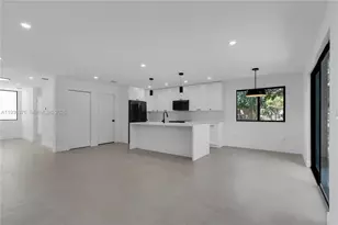 6421 SW 59th Ave, South Miami, FL 33143 - Photo 5