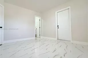 7821 NW 30th St, Davie, FL 33024 - Photo 15