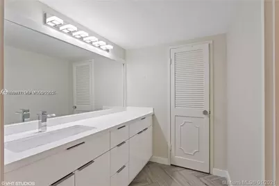 9341 E Bay Harbor Dr #6D, Bay Harbor Islands, FL 33154 - Photo 11