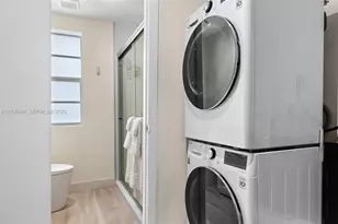 1241 14th St, Miami Beach, FL 33139 - Photo 19