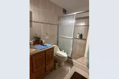 17560 Atlantic Blvd #109, Sunny Isles Beach, FL 33160 - Photo 21
