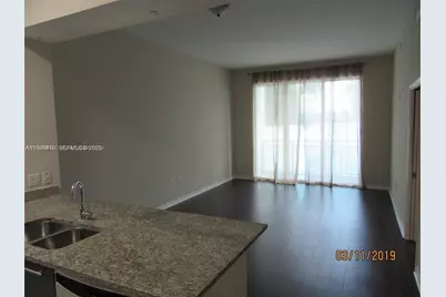 950 Brickell Bay Dr #1003, Miami, FL 33131 - Photo 3