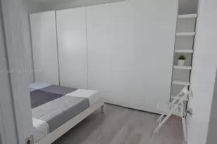 831 10th St, Miami Beach, FL 33139 - Photo 13