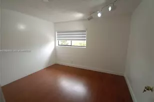 6533 NW 170th Ln, Hialeah, FL 33015 - Photo 5