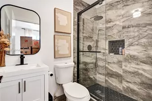 2570 NE 201st St, Miami, FL 33180 - Photo 57