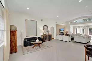 2570 NE 201st St, Miami, FL 33180 - Photo 11