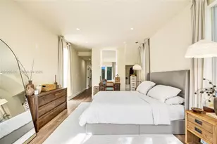 2570 NE 201st St, Miami, FL 33180 - Photo 49