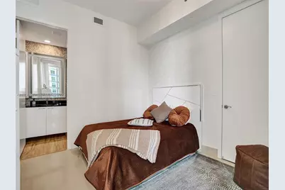 16001 Collins Ave #702, Sunny Isles Beach, FL 33160 - Photo 33