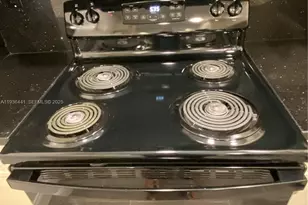 17051 NE 35th Ave, North Miami Beach, FL 33160 - Photo 33