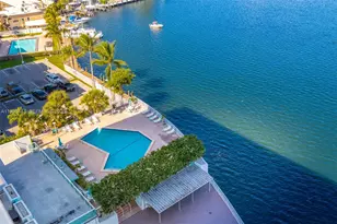 2841 NE 163rd St, North Miami Beach, FL 33160 - Photo 29